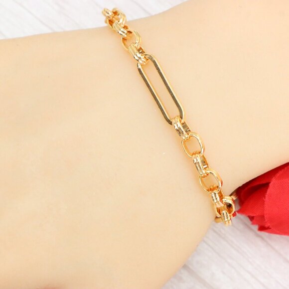 "Trendy Handmade Bracelet – A Thoughtful Gift for Girls & Women | UNVRC1512 - Picture 3 of 10